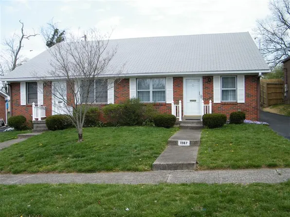 1967 Fair Oaks Dr, Lexington, KY 40504