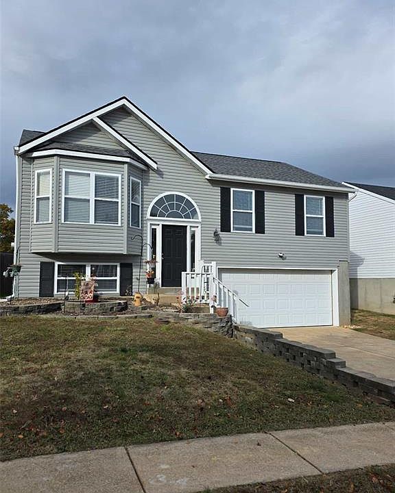 1st image of 3185 Five Oaks Dr