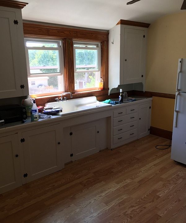 Kitchen sink area