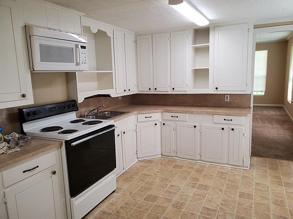3rd image of 506 W Alabama St