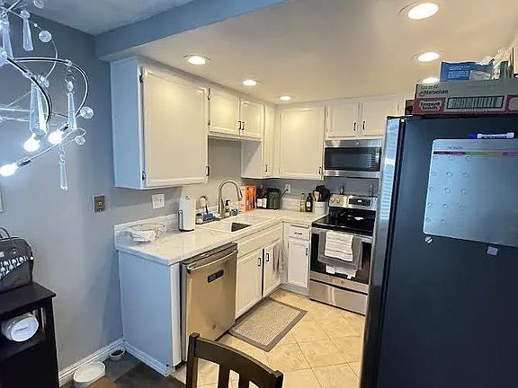 2nd image of 12650 Lakeshore Dr Unit 152