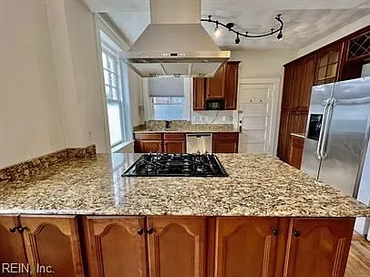 230 E 40th St #A3 — Photo 3
