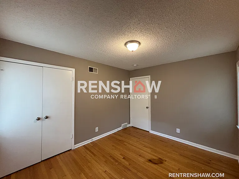 4348 Manor Haven Dr — Photo 14