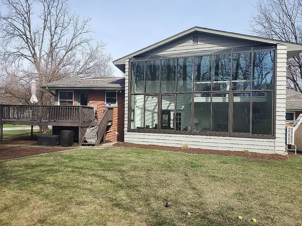 2nd image of 436 Waubonsee Trl