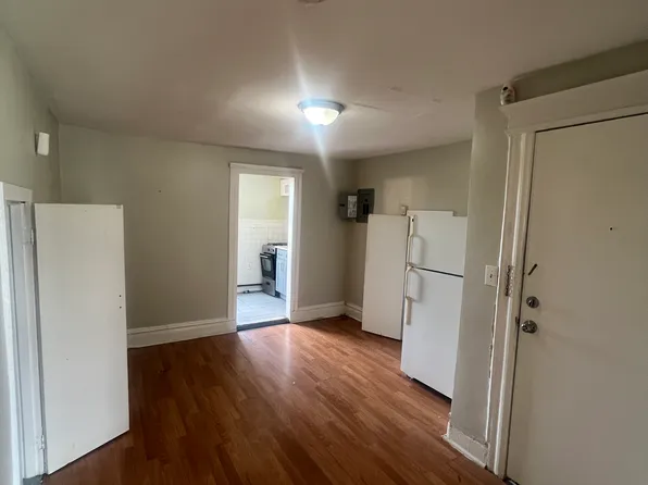 (undisclosed Address), Newark, NJ 07107