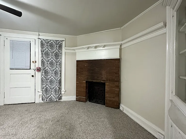 719 Main St #6 — Photo 5