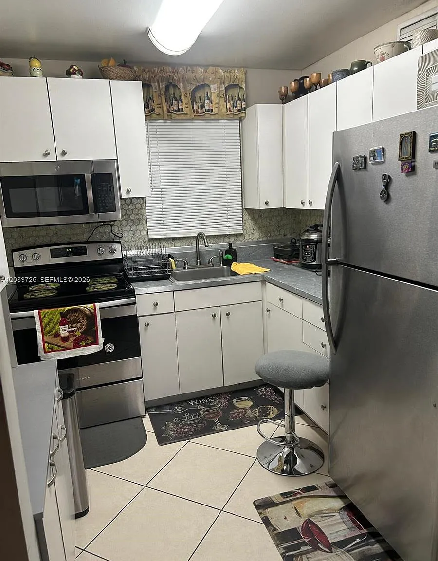Villas Of Miami Lakes Con — Photo 2