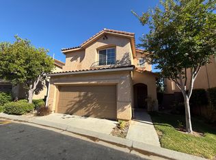 511 Yarrow Dr, Simi Valley, CA 93065