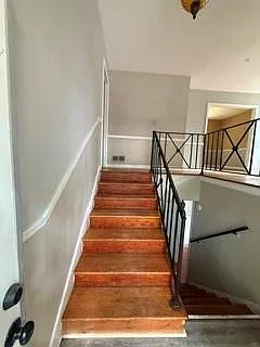 4324 Edinburgh Way — Photo 3