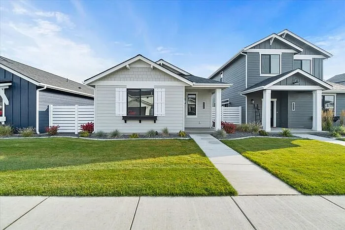 5193 E Dorado Ave