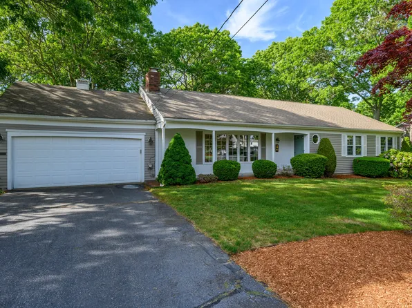 10 Rune Stone Road, South Yarmouth, MA 02664