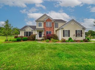 1239 Windward Ln, Kent, OH 44240