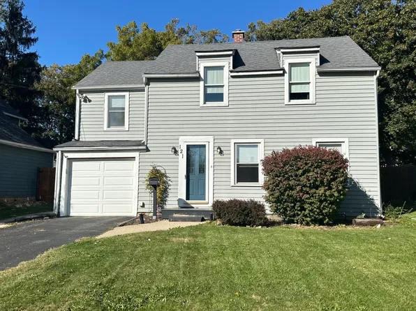 121 Ash St, New Lenox, IL 60451