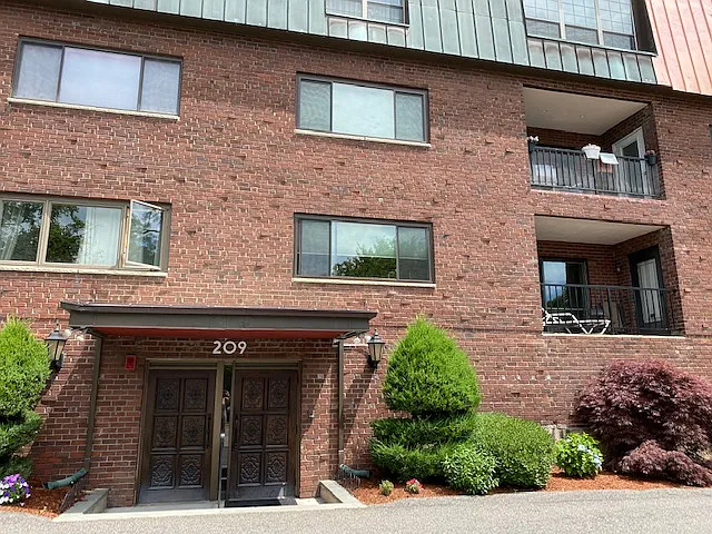 209 Commonwealth Ave #1 — Photo 12