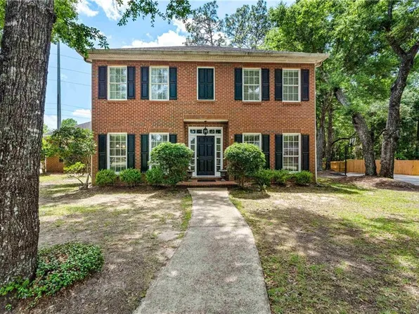 7713 Bedford Ct, Mobile, AL 36695