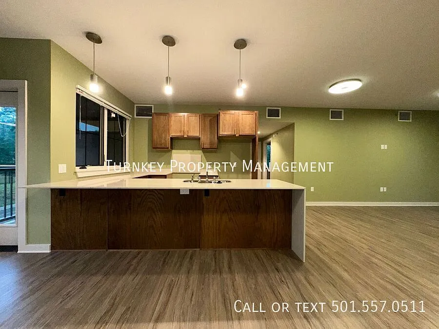 3223 Kavanaugh Blvd Unit 1D — Photo 3