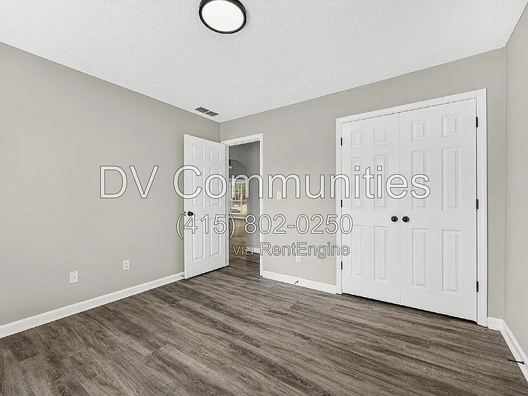 140 Coach Dr — Photo 15