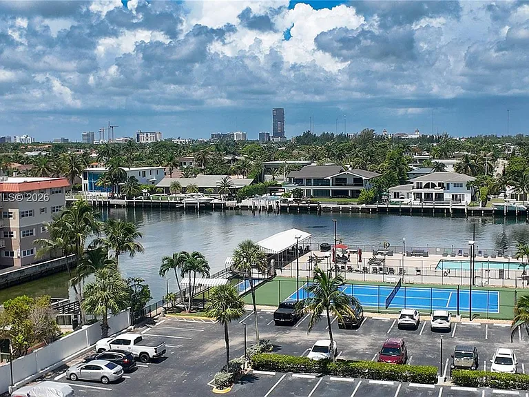 2049 S Ocean Dr #702 — Photo 15