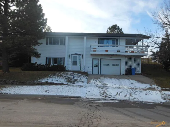 2423 Cameron Dr, Rapid City, SD 57702