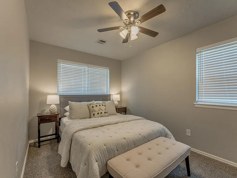 1001 E Main St #B-1 — Photo 6