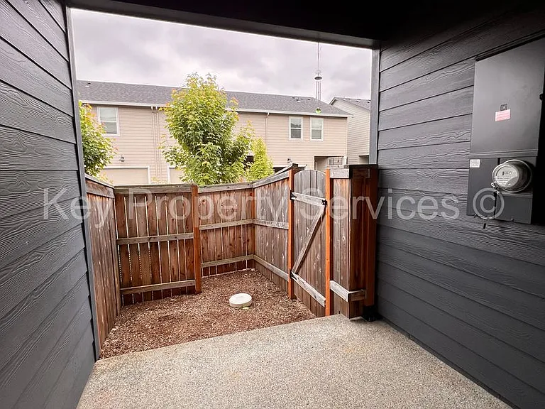 12609 NE 116th Way — Photo 22