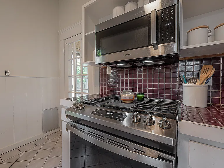 5607 N Branch Ave — Photo 24