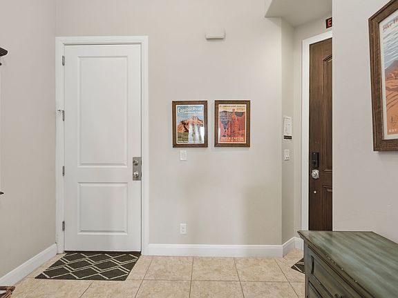 4th image of 4269 E Razor