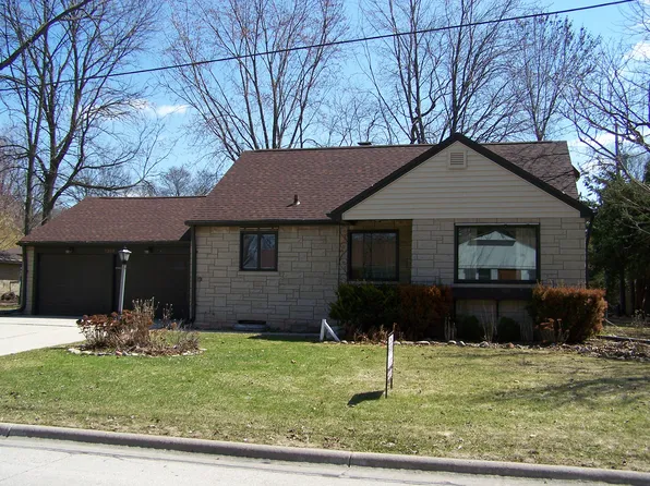 3209 Linck Ct, Green Bay, WI 54301
