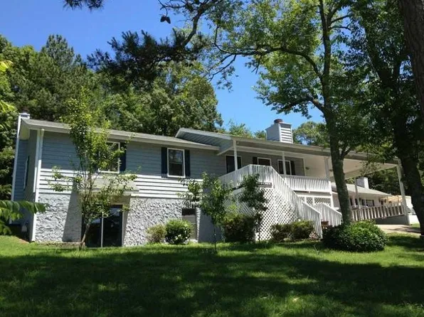 1741 Lanier Springs Dr NW, Gainesville, GA 30504