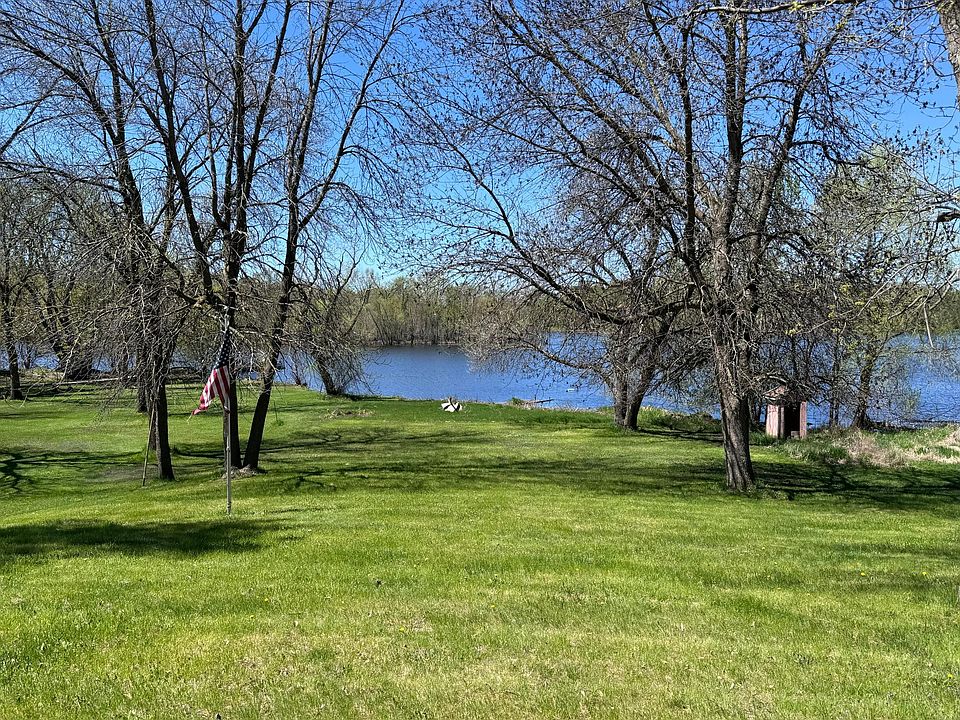 1st image of 18827 N Bay Ln