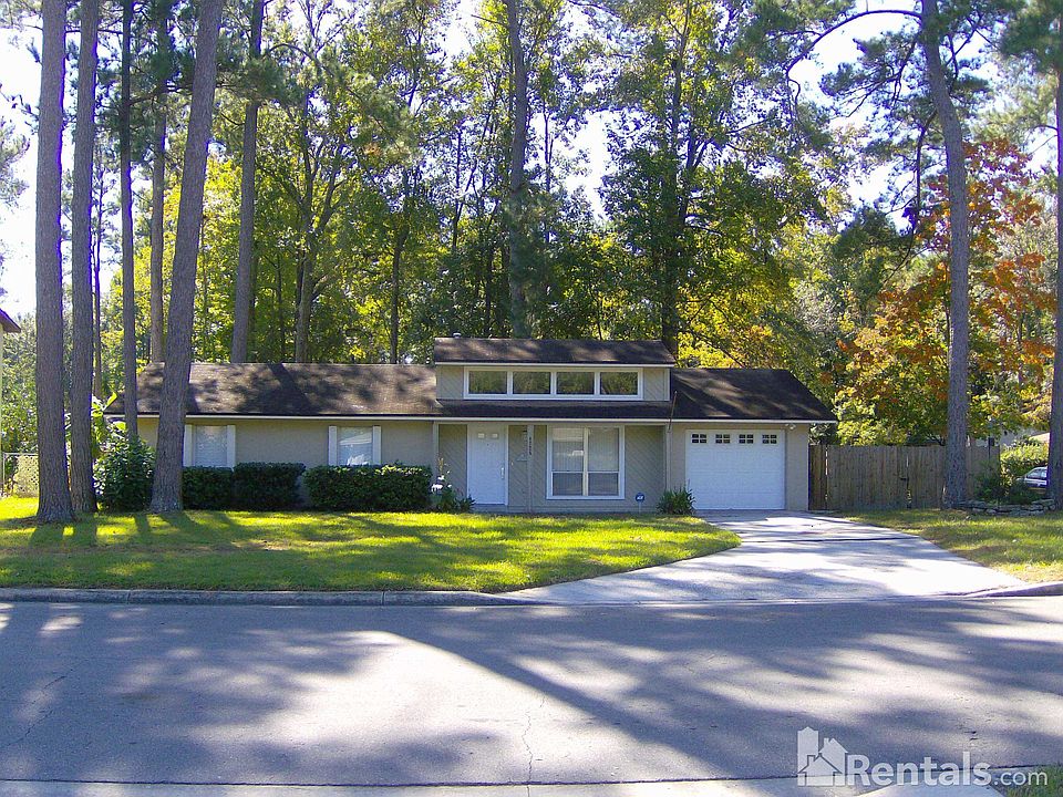 1st image of 4725 NW 31st Ave