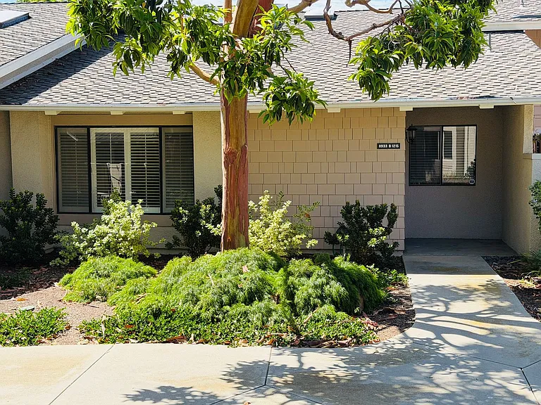 8933 Modesto Cir #1215B — Photo 1