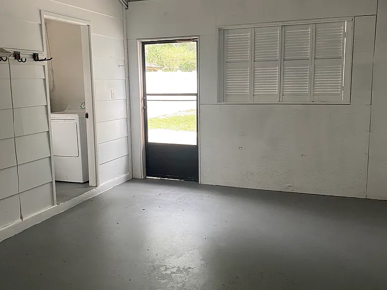 3399 Australian Cir — Photo 21