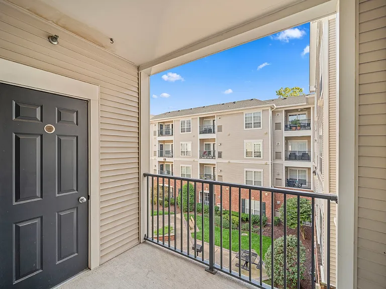 4860 Eisenhower Ave #391 — Photo 24