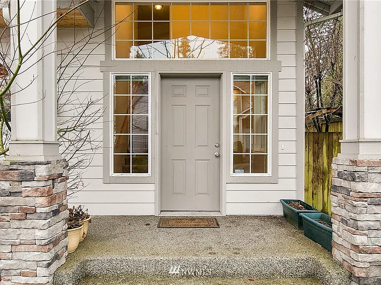 13607 NE 202nd St — Photo 3
