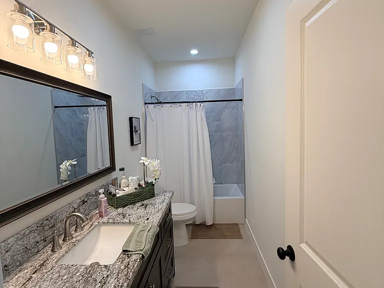 1863 Valentino Ct #1 — Photo 12