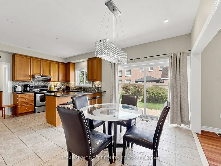 12 Ballantyne Dr — Photo 16