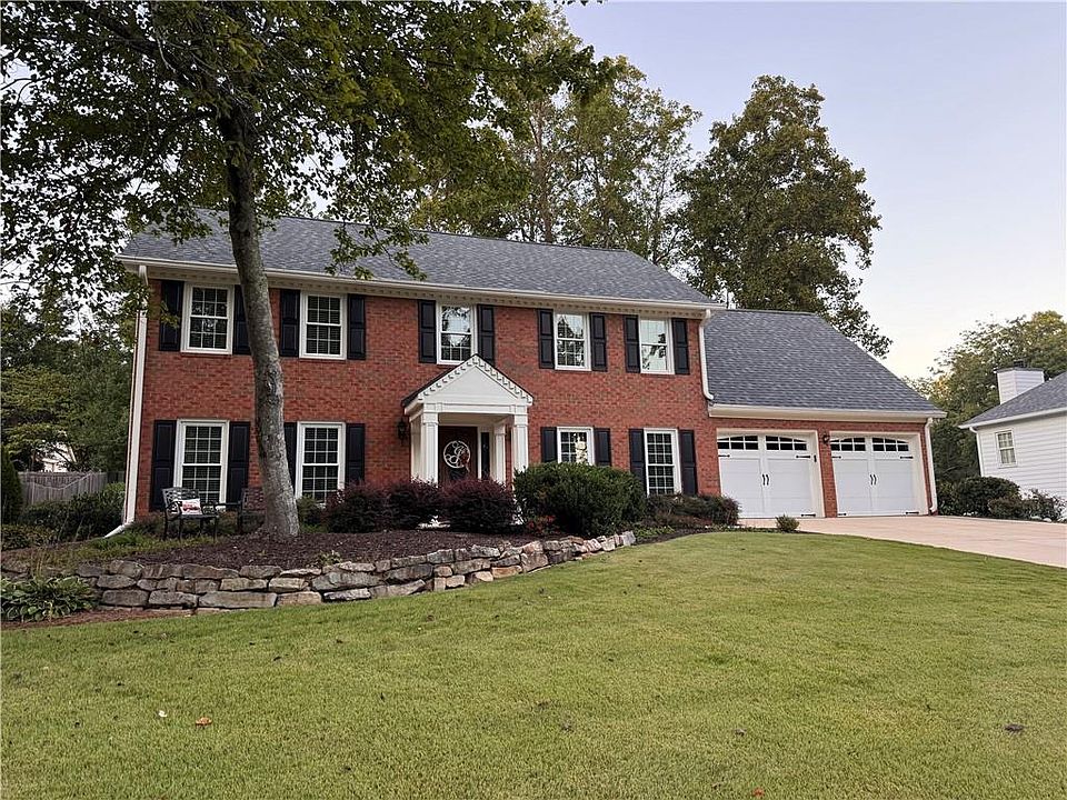 1st image of 1065 Princeton Walk NE