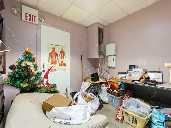 5910 Palisade Avenue image 10 of 23