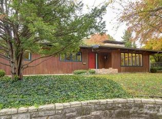 2027 E Sunset Dr, Springfield, MO 65804