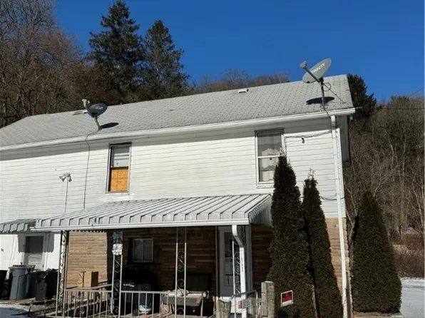 57869 Main St, Martins Ferry, OH 43935