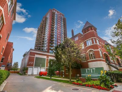 1717 S Prairie Ave APT 1704, Chicago, IL, 60616
