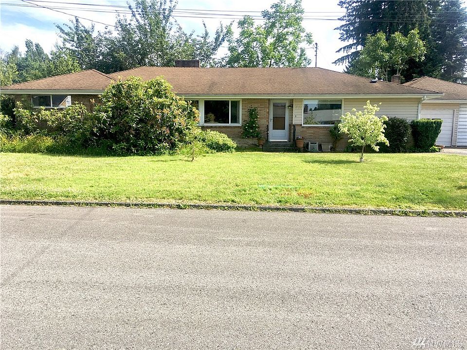 1st image of 711 Barclift Ln SE