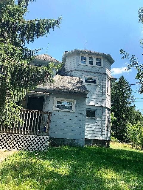 1st image of 15 Winslow Pl