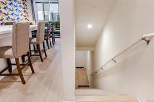 3 bed, 1420 sqft, $7,500 — Photo 4
