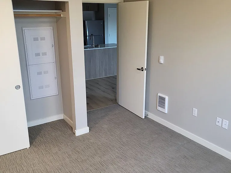 Pacific Ridge Apartments — Photo 18