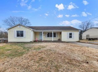 911 Highland Dr, Jackson, MO 63755
