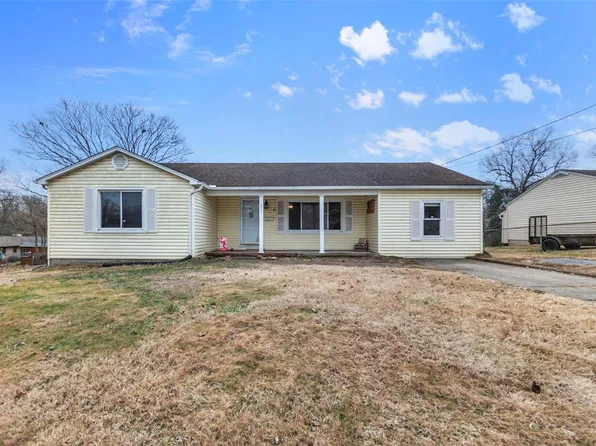 911 Highland Dr, Jackson, MO 63755