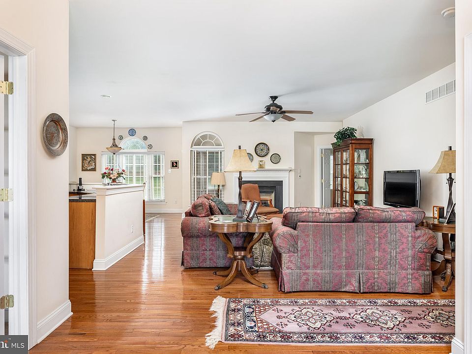 1009 Belmont Ln, Valley, PA 19060 Zillow