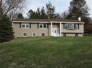 21 Saddle Rock Dr, Poughkeepsie, NY 12603